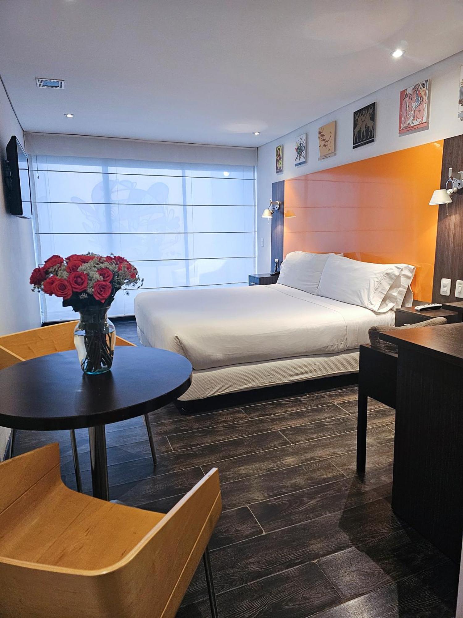 Hotel 104 Art Suites Bogotá Zewnętrze zdjęcie